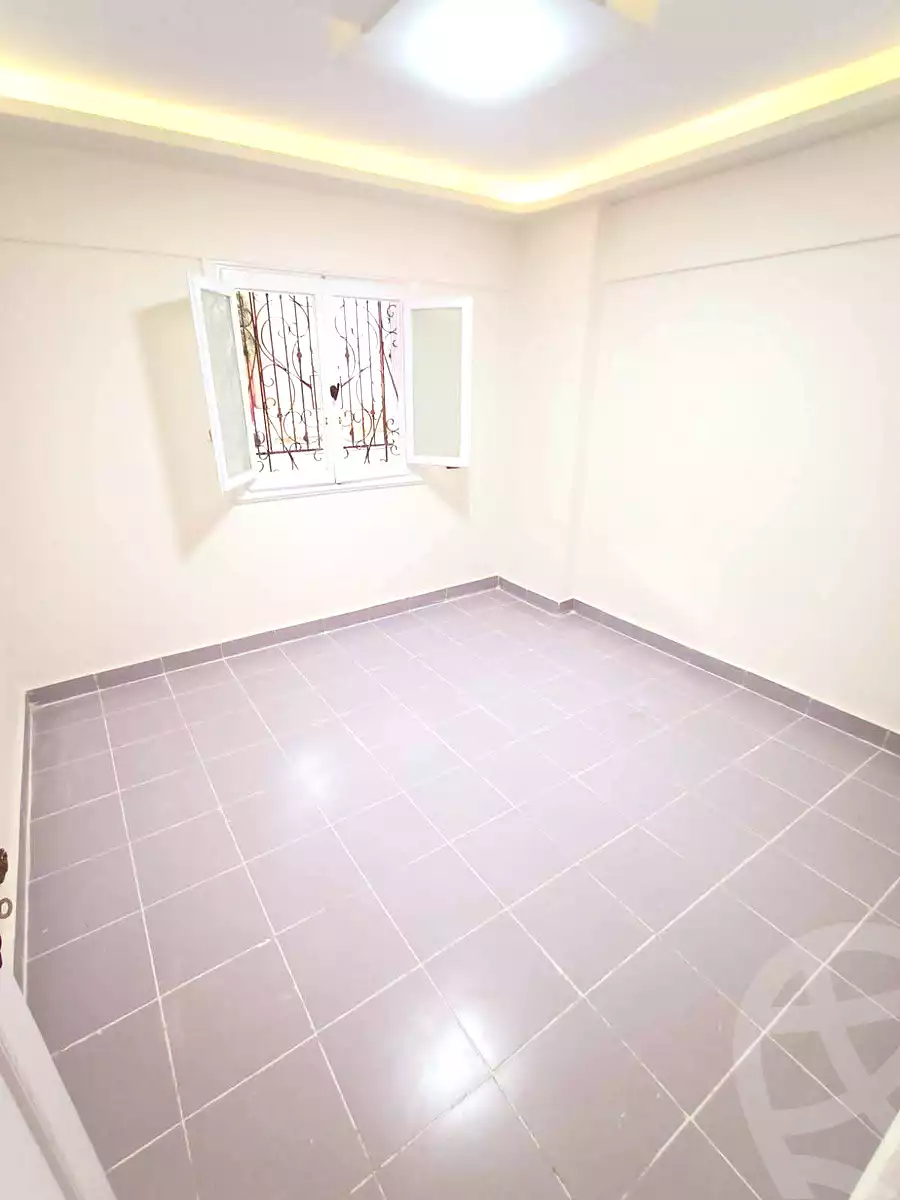 https://aqarmap.com.eg/ar/listing/6929133-for-sale-alexandria-al-agamy-shataa-el-nakheel