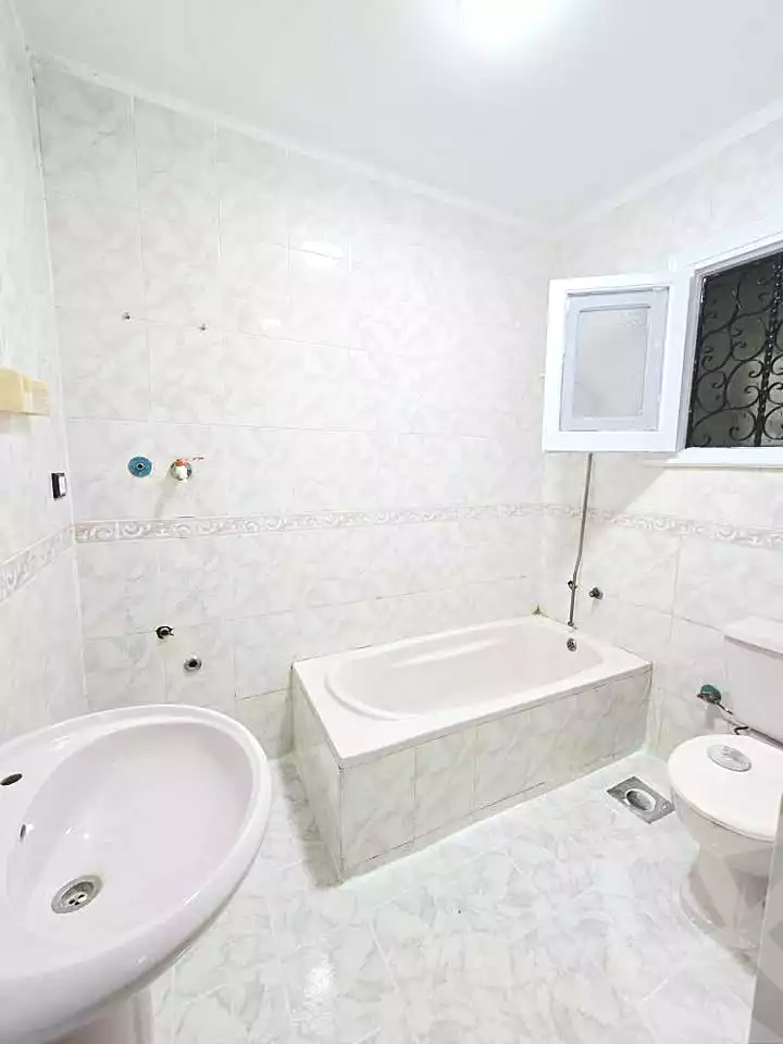 https://aqarmap.com.eg/en/listing/6929908-for-sale-alexandria-al-agamy-shataa-el-nakheel