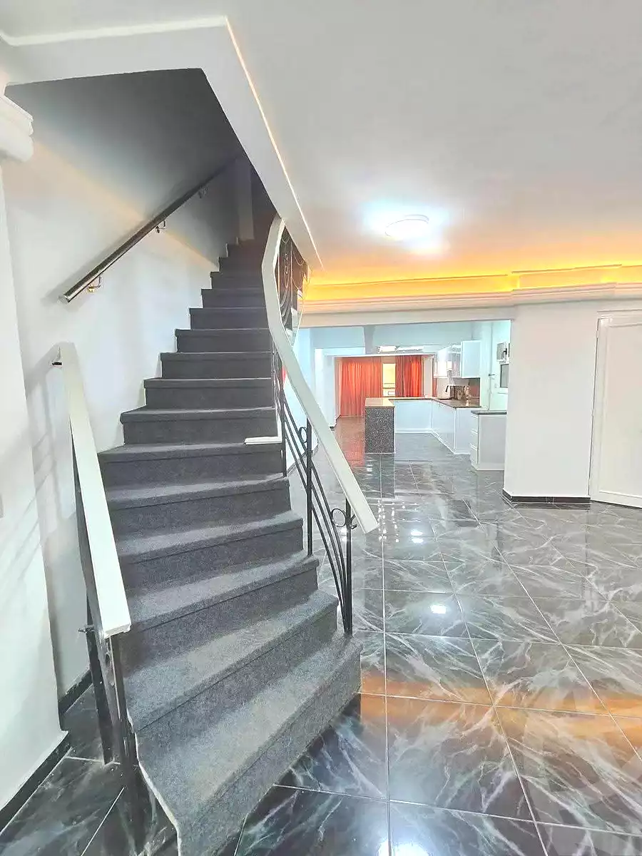 https://aqarmap.com.eg/en/listing/6930012-for-sale-alexandria-sydy-bshr-sydy-bshr-bhry-shr-mhmwd-l-yswy