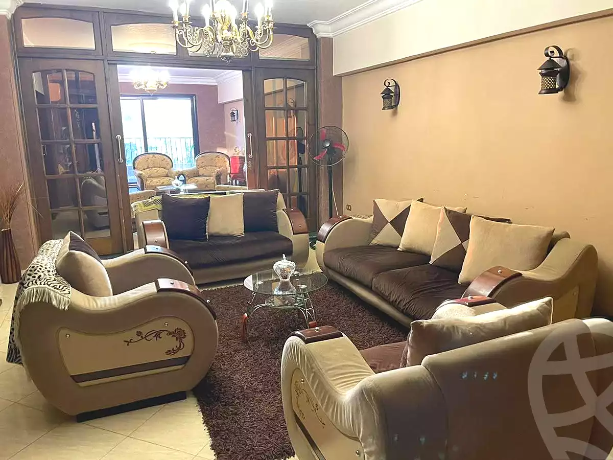https://aqarmap.com.eg/ar/listing/6930374-for-sale-cairo-helwan-helwan-el-sharkeya-heidar-st