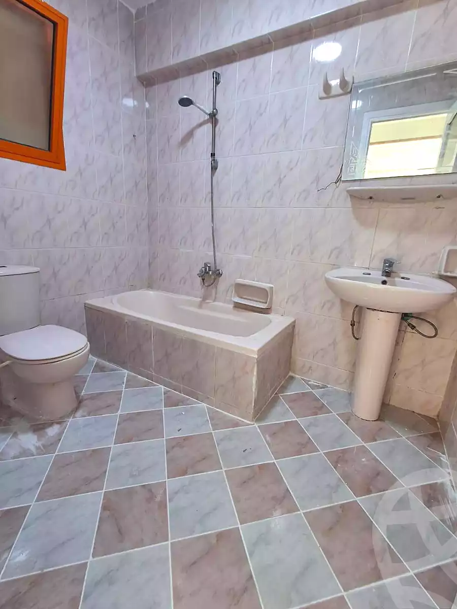 https://aqarmap.com.eg/en/listing/6931015-for-sale-alexandria-al-agamy-shataa-el-nakheel