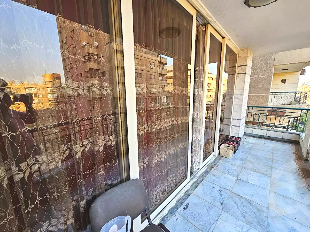 https://aqarmap.com.eg/en/listing/6932704-for-sale-cairo-manial-manial-st