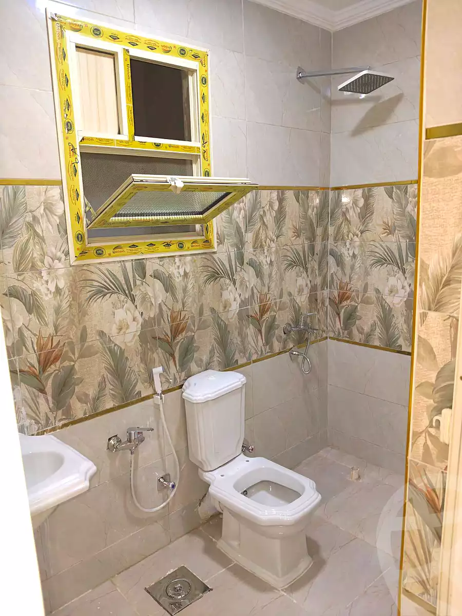 https://aqarmap.com.eg/en/listing/6931407-for-sale-cairo-helwan-hadayek-helwan-el-eshrein-st