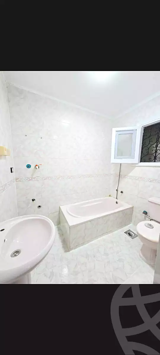 https://aqarmap.com.eg/ar/listing/6930490-for-sale-alexandria-al-agamy-shataa-el-nakheel