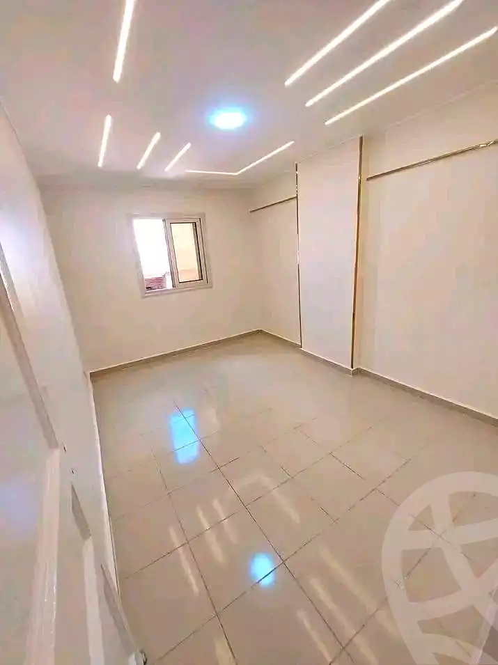 https://aqarmap.com.eg/ar/listing/6933529-for-sale-alexandria-sydy-bshr-sydy-bshr-bhry-shr-khld-bn-lwlyd