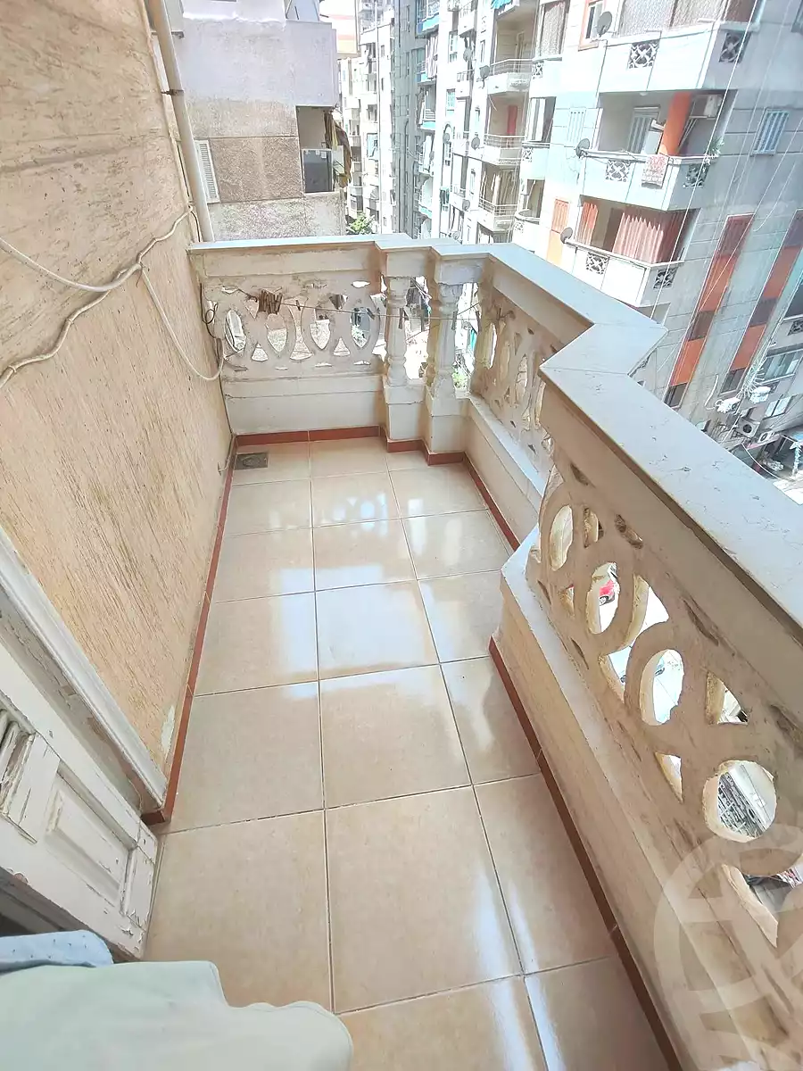 https://aqarmap.com.eg/ar/listing/6933698-for-sale-alexandria-sydy-bshr-sydy-bshr-bhry-street-17