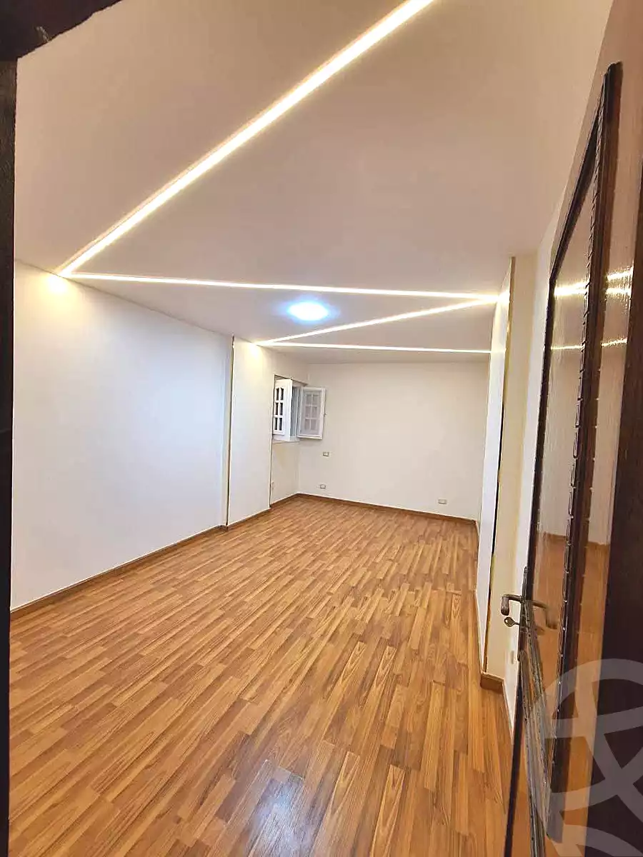 https://aqarmap.com.eg/ar/listing/6933700-for-sale-alexandria-sydy-bshr-sydy-bshr-bhry-shr-mhmwd-l-yswy