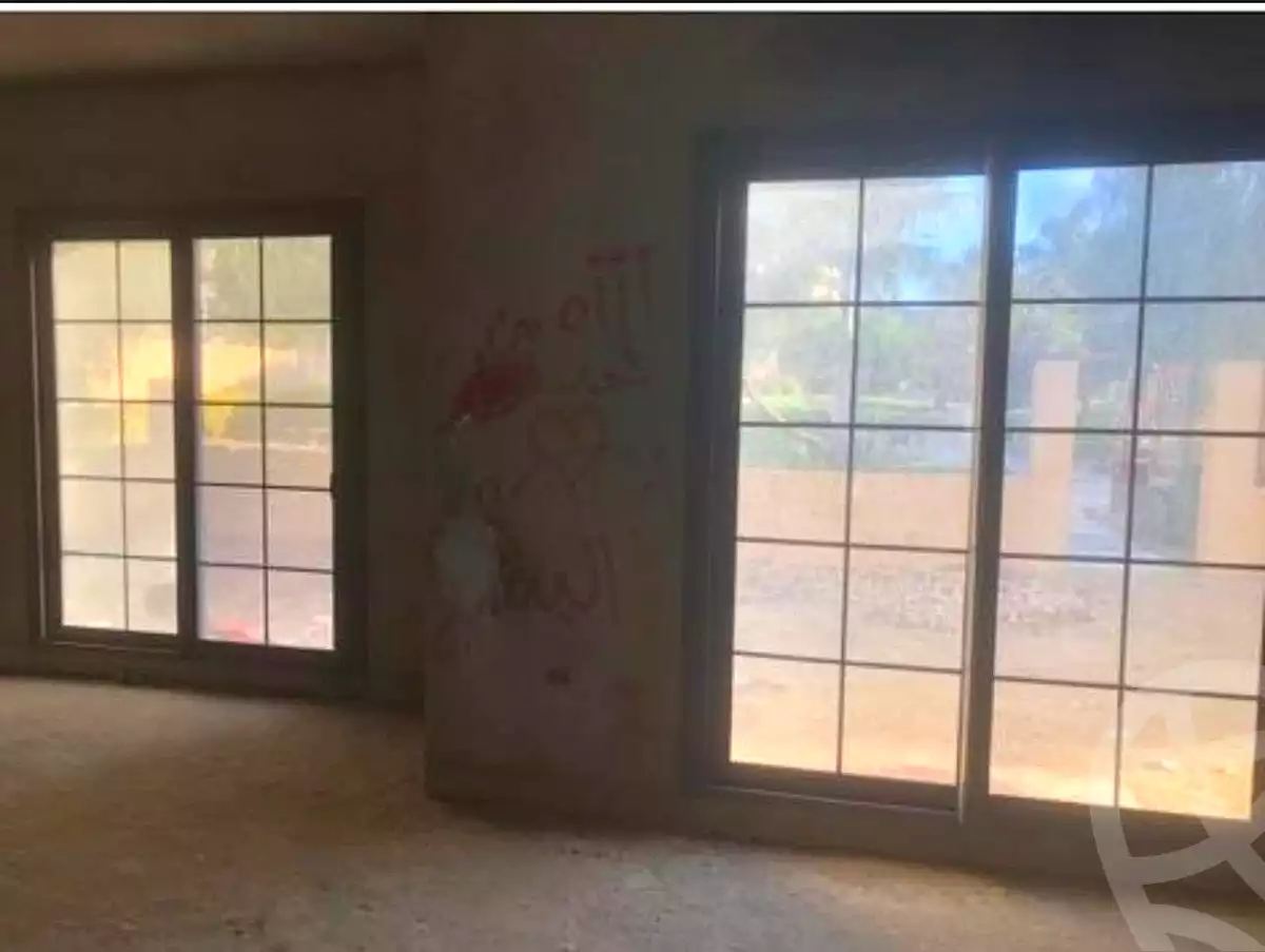 https://aqarmap.com.eg/ar/listing/6934359-for-sale-cairo-new-cairo-compounds-hyde-park-cluster-18-hyde-park
