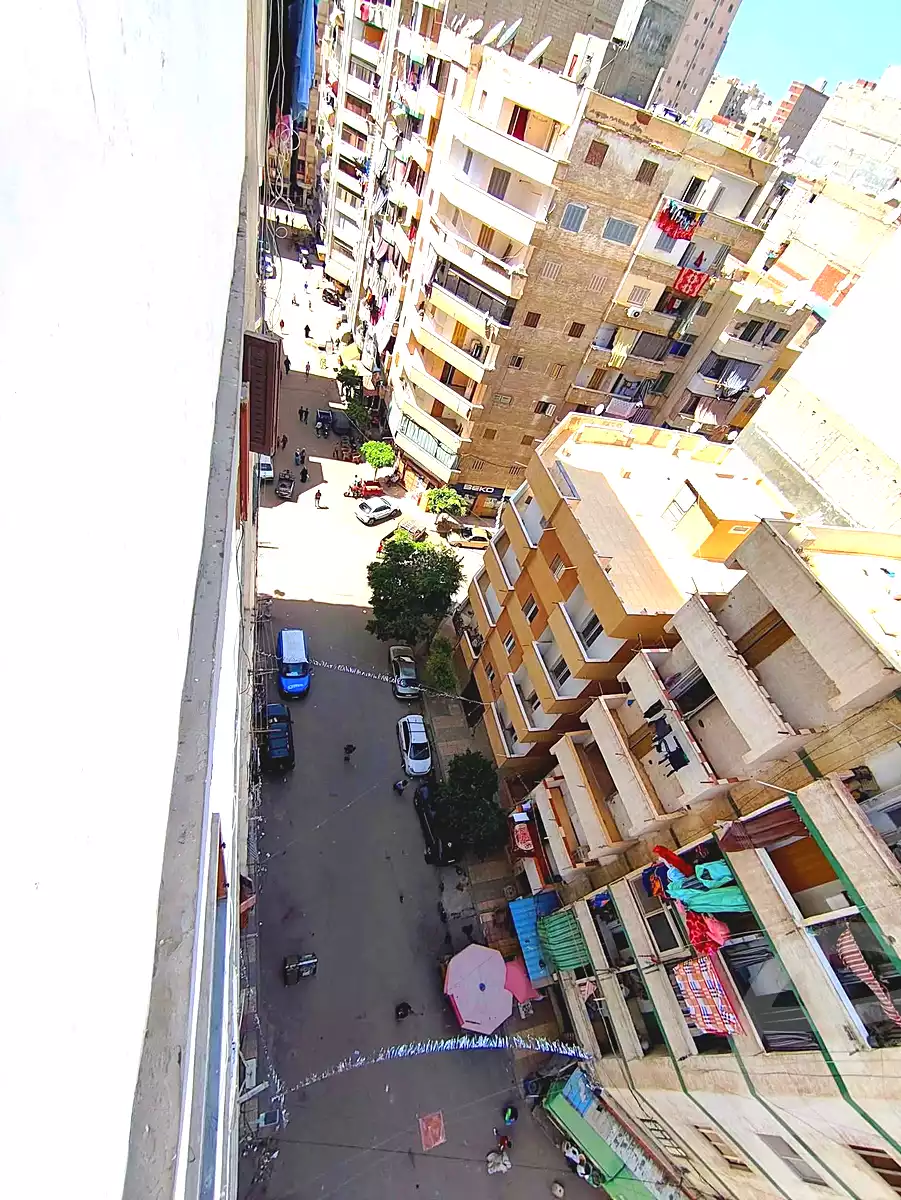 https://aqarmap.com.eg/ar/listing/6935431-for-sale-alexandria-el-asafra-l-sfr-qbly-el-maahad-el-dini-st