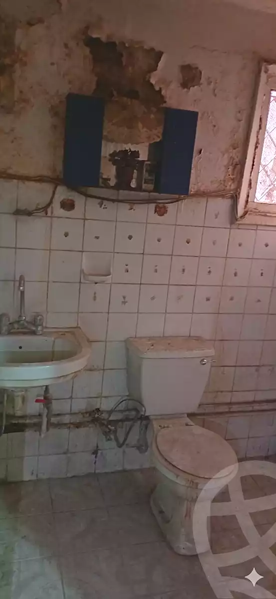 https://aqarmap.com.eg/ar/listing/6935652-for-rent-cairo-downtown-abdeen-zoukak-al-kahera