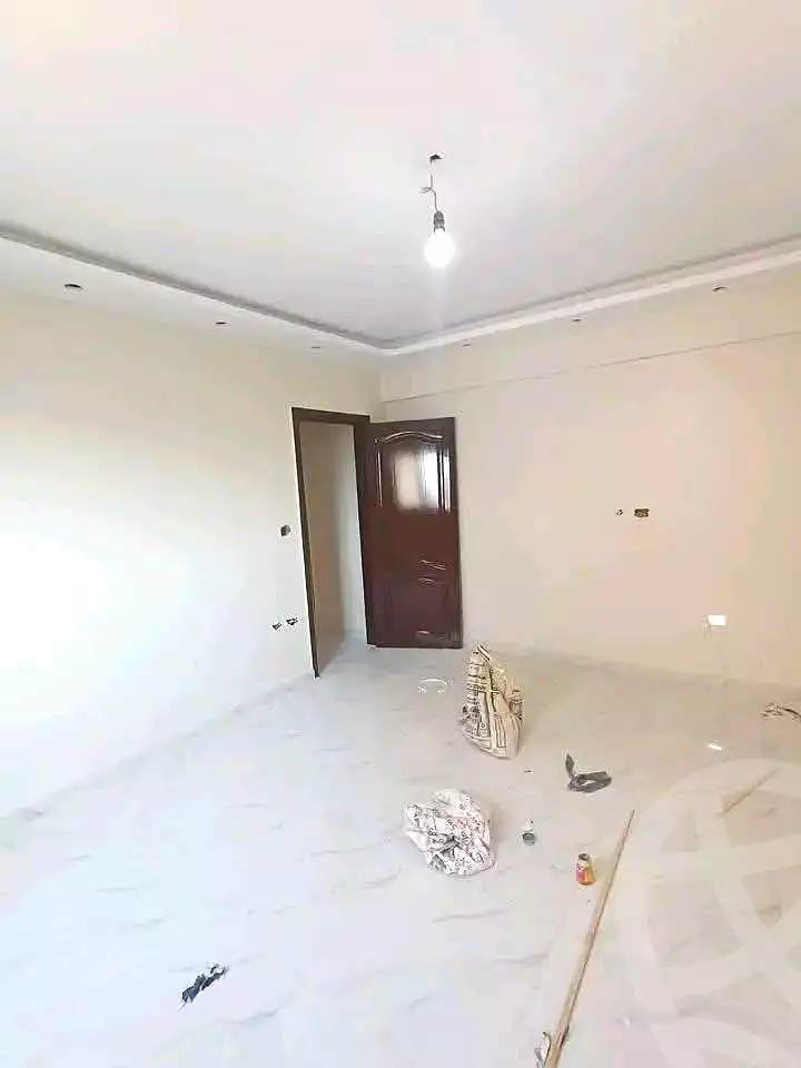 https://aqarmap.com.eg/ar/listing/6935932-for-sale-cairo-helwan-helwan-el-sharkeya-gaafar-st