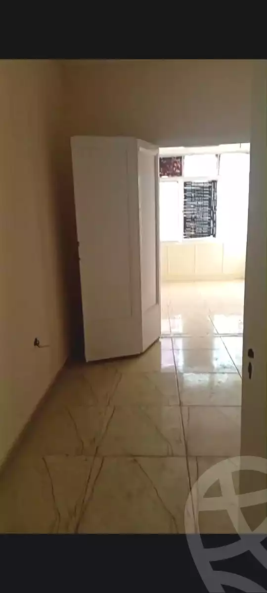 https://aqarmap.com.eg/en/listing/6936186-for-rent-cairo-downtown-abdeen-sherif-pasha-st