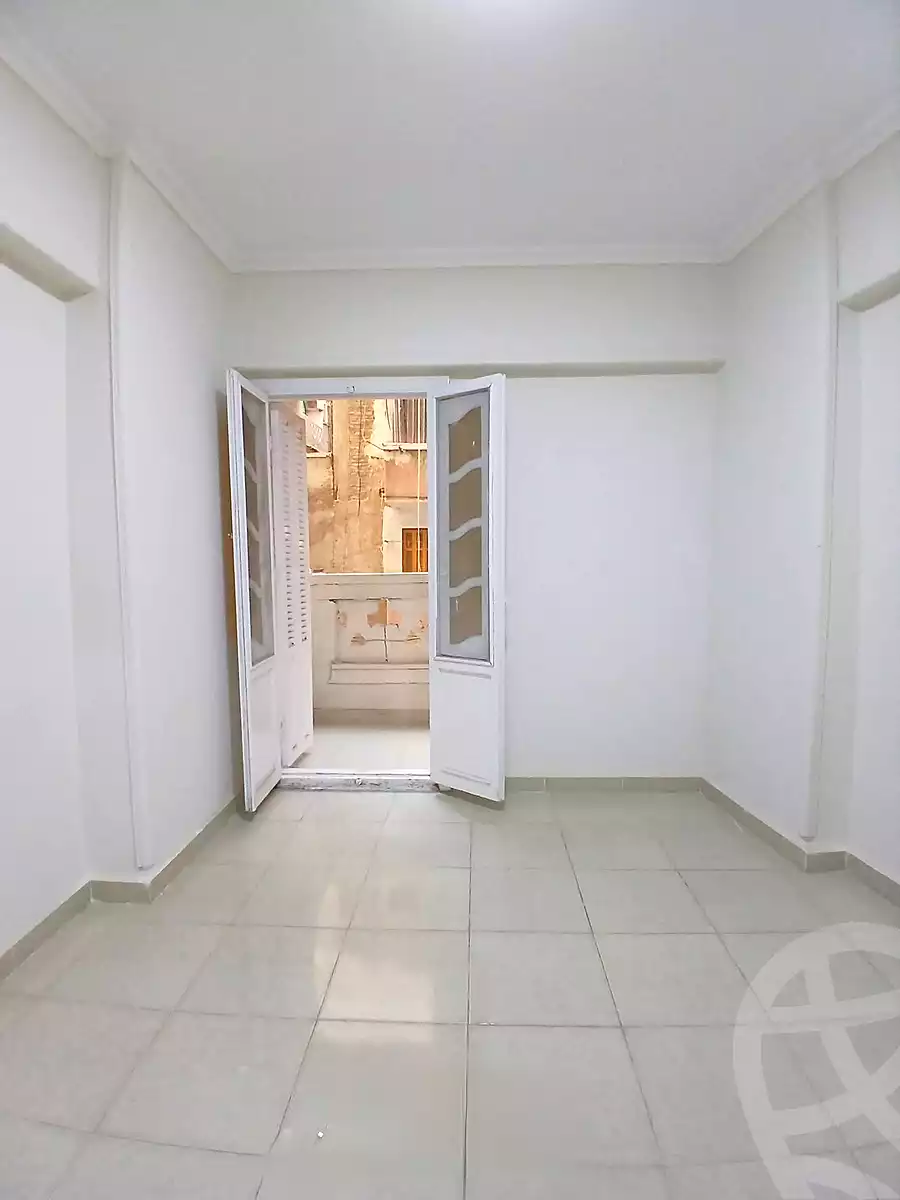 https://aqarmap.com.eg/ar/listing/6938054-for-sale-alexandria-sydy-bshr-sydy-bshr-bhry-el-fakharany-st