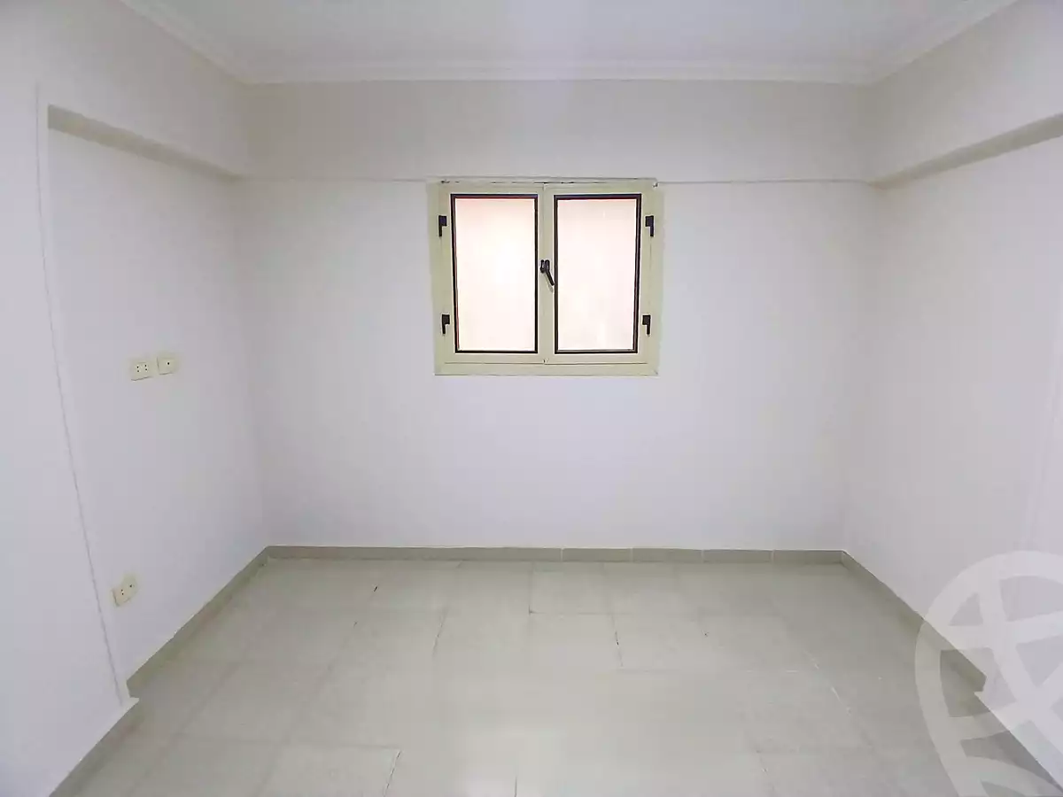 https://aqarmap.com.eg/ar/listing/6938054-for-sale-alexandria-sydy-bshr-sydy-bshr-bhry-el-fakharany-st