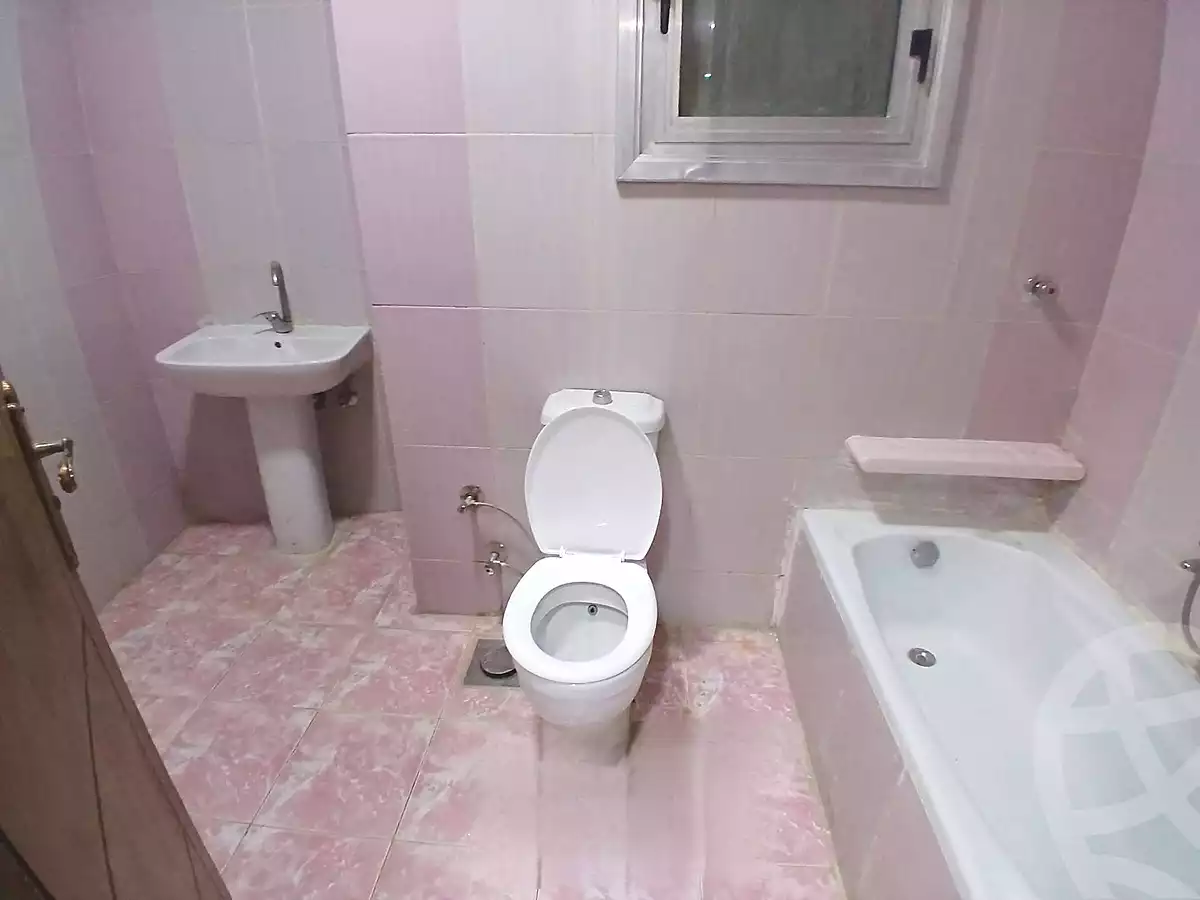 https://aqarmap.com.eg/ar/listing/6938054-for-sale-alexandria-sydy-bshr-sydy-bshr-bhry-el-fakharany-st