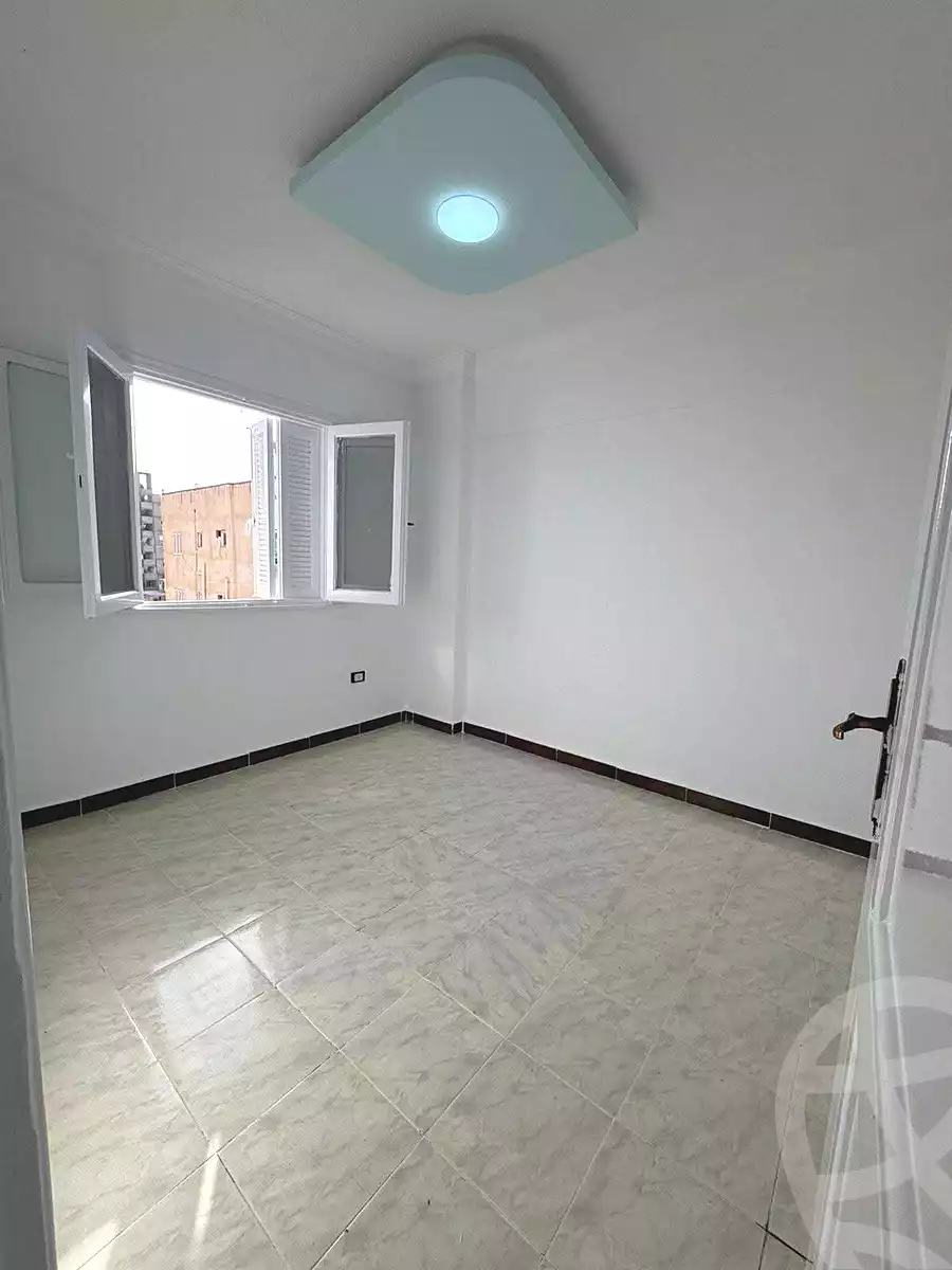 https://aqarmap.com.eg/ar/listing/6938113-for-sale-alexandria-al-agamy-shataa-el-nakheel