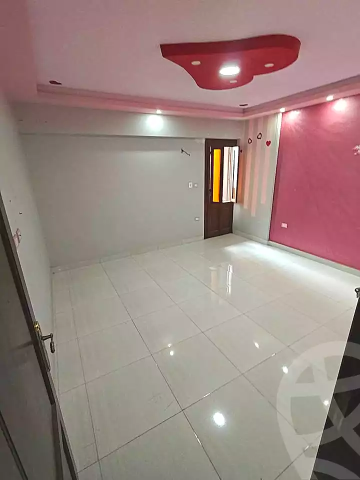 https://aqarmap.com.eg/ar/listing/6938230-for-rent-alexandria-al-agamy-bw-ywsf