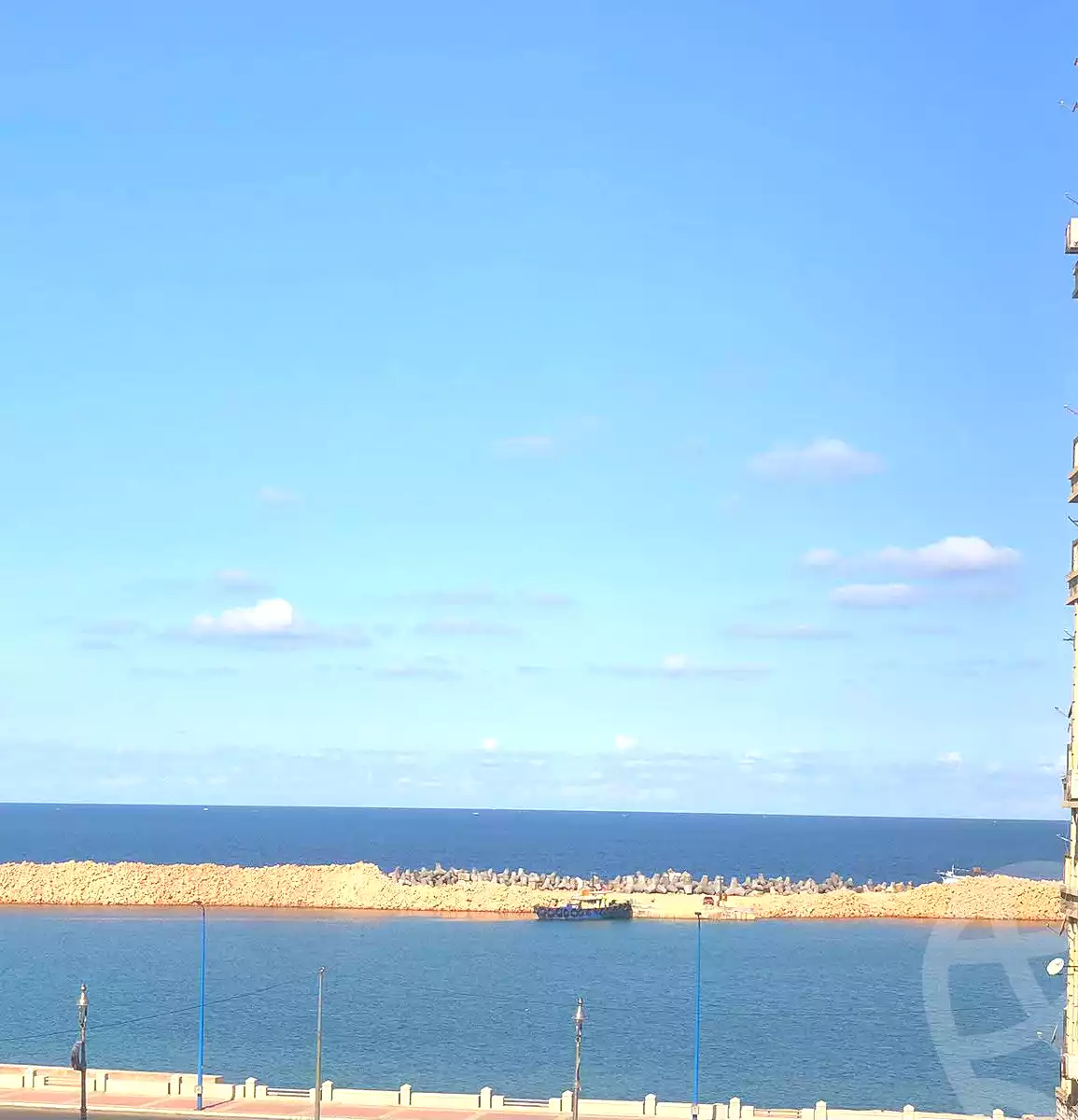 https://aqarmap.com.eg/ar/listing/6938313-for-sale-alexandria-sydy-bshr-sydy-bshr-bhry