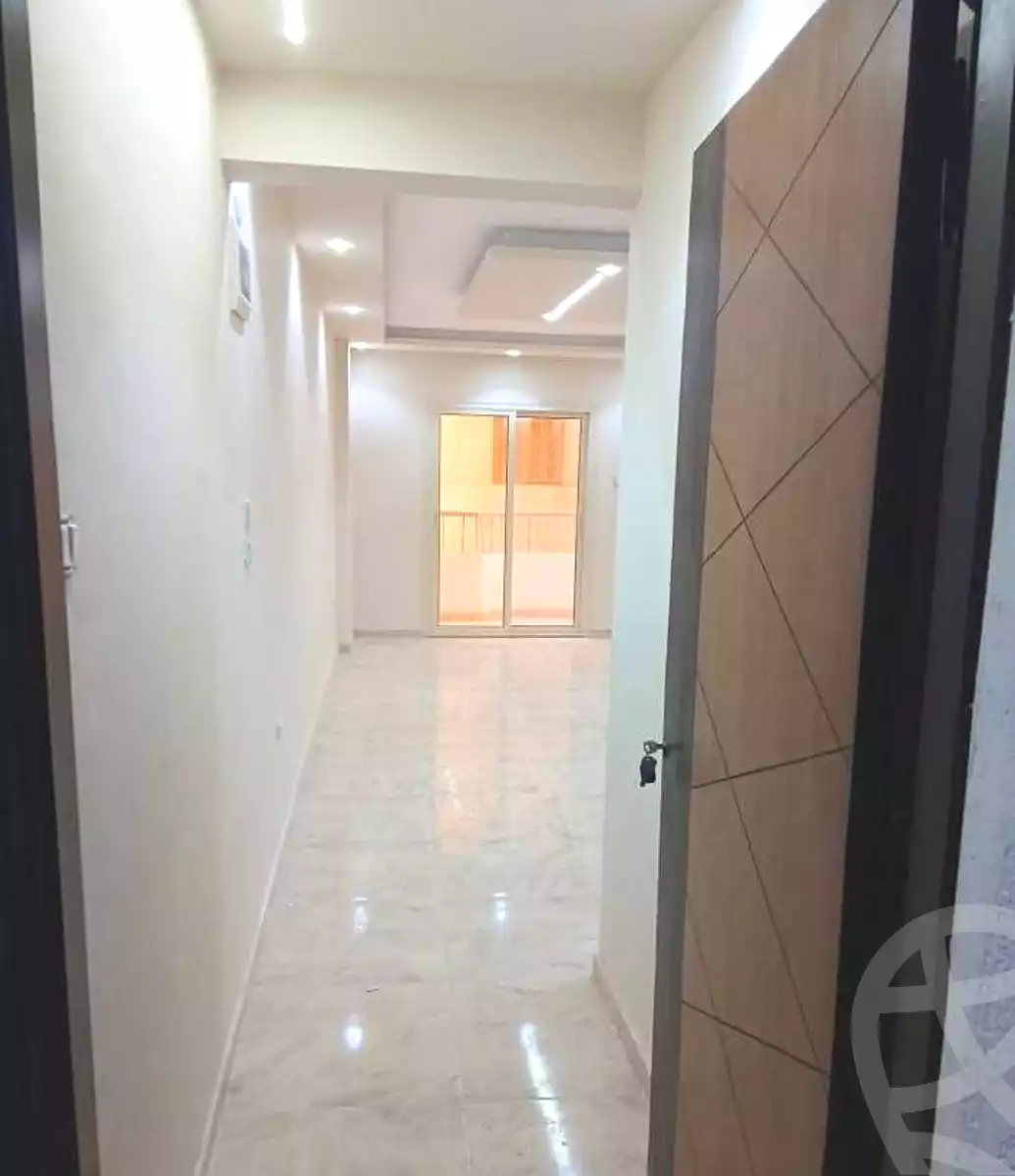 https://aqarmap.com.eg/ar/listing/6938332-for-sale-alexandria-miami-khld-bn-lwlyd