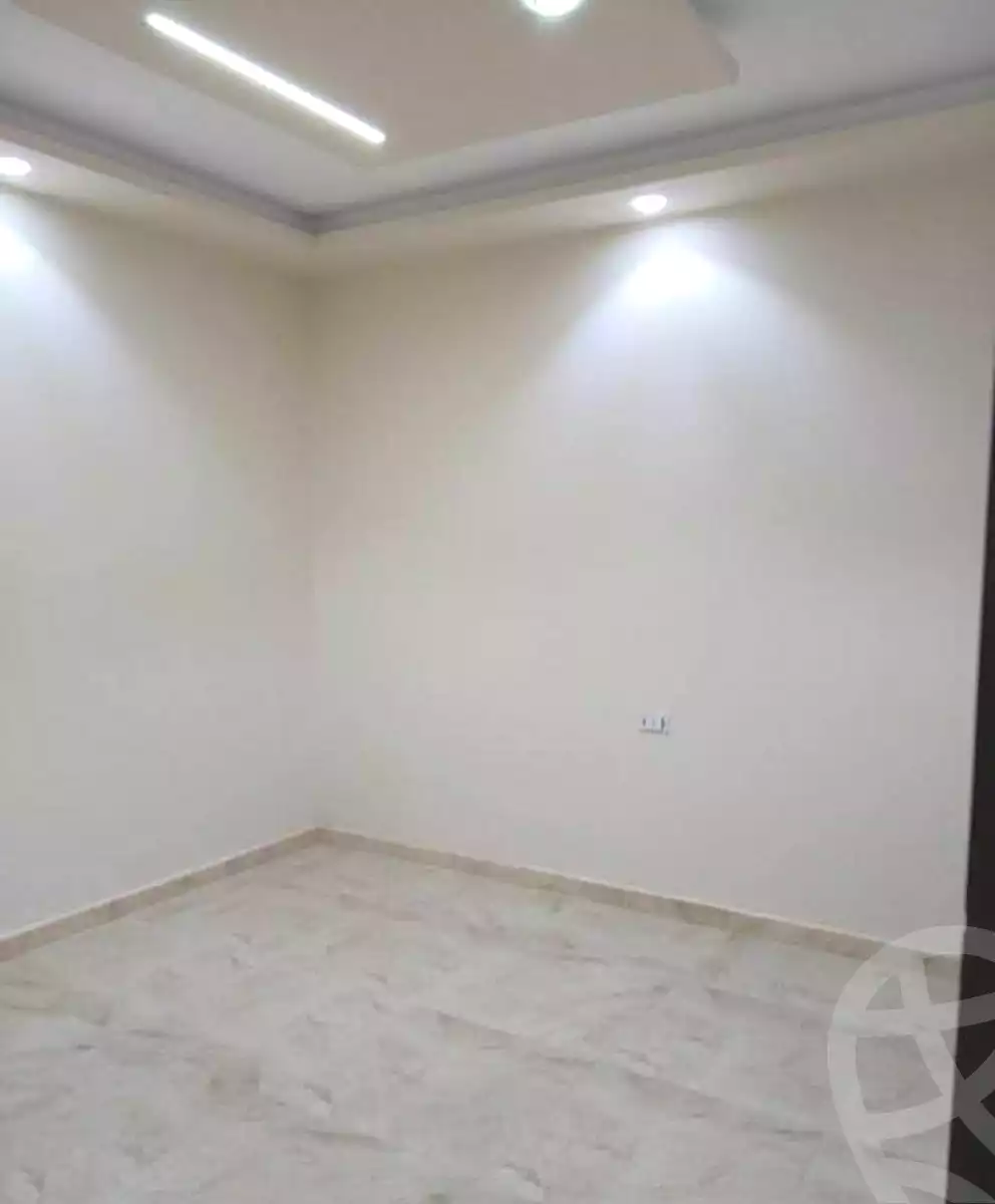 https://aqarmap.com.eg/ar/listing/6938332-for-sale-alexandria-miami-khld-bn-lwlyd