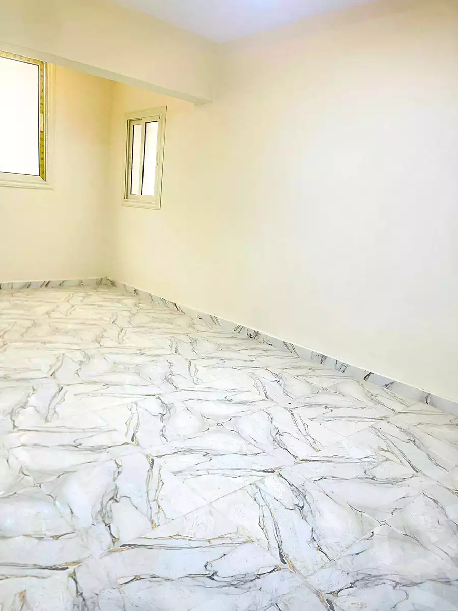 https://aqarmap.com.eg/en/listing/6940094-for-sale-alexandria-al-agamy-el-hanouvel-radwan-st