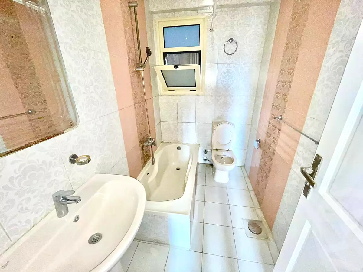 https://aqarmap.com.eg/en/listing/6940143-for-rent-alexandria-smouha-mohammed-fawzi-moaz-st