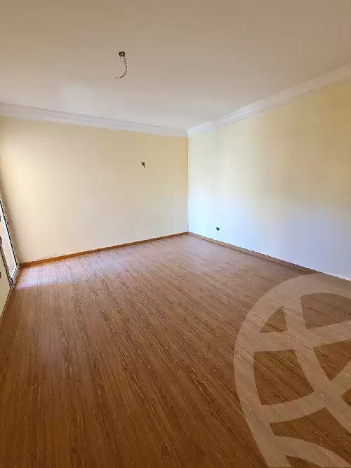 https://aqarmap.com.eg/ar/listing/6916450-for-rent-alexandria-smouha-mostafa-kamel-st