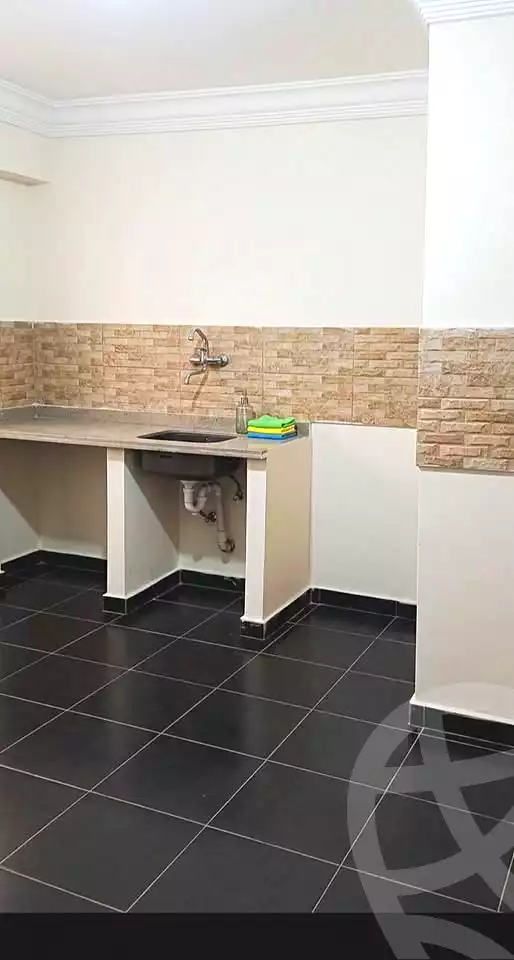 https://aqarmap.com.eg/ar/listing/6940341-for-sale-alexandria-bw-qyr-street-10