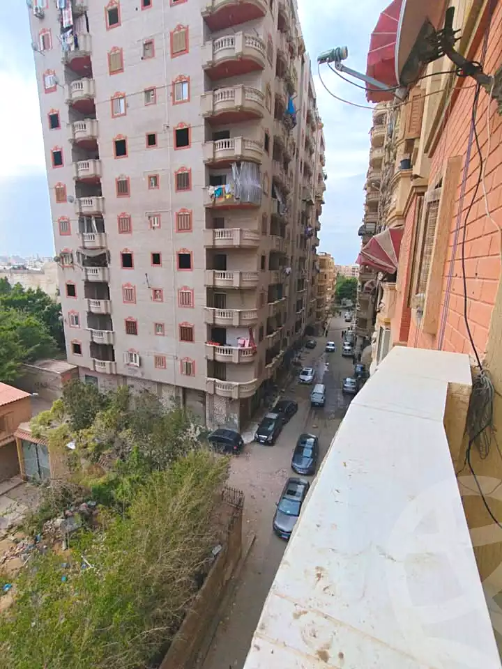 https://aqarmap.com.eg/ar/listing/6940661-for-rent-alexandria-al-agamy-bw-ywsf
