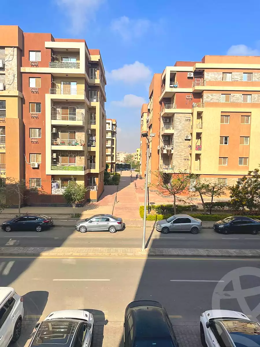 https://aqarmap.com.eg/ar/listing/6940634-for-sale-cairo-el-shorouk-compounds-flyw-mwl-lwtny-l-qry
