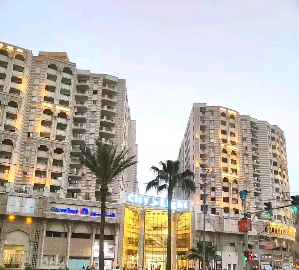 https://aqarmap.com.eg/ar/listing/6940731-for-sale-alexandria-lsywf-el-seyouf-qebly
