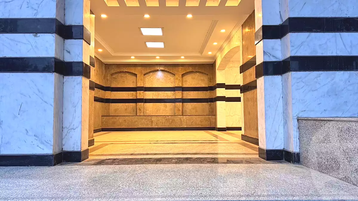 https://aqarmap.com.eg/ar/listing/6940781-for-sale-cairo-ljyz-el-bahr-el-azam-el-khalej-buildings