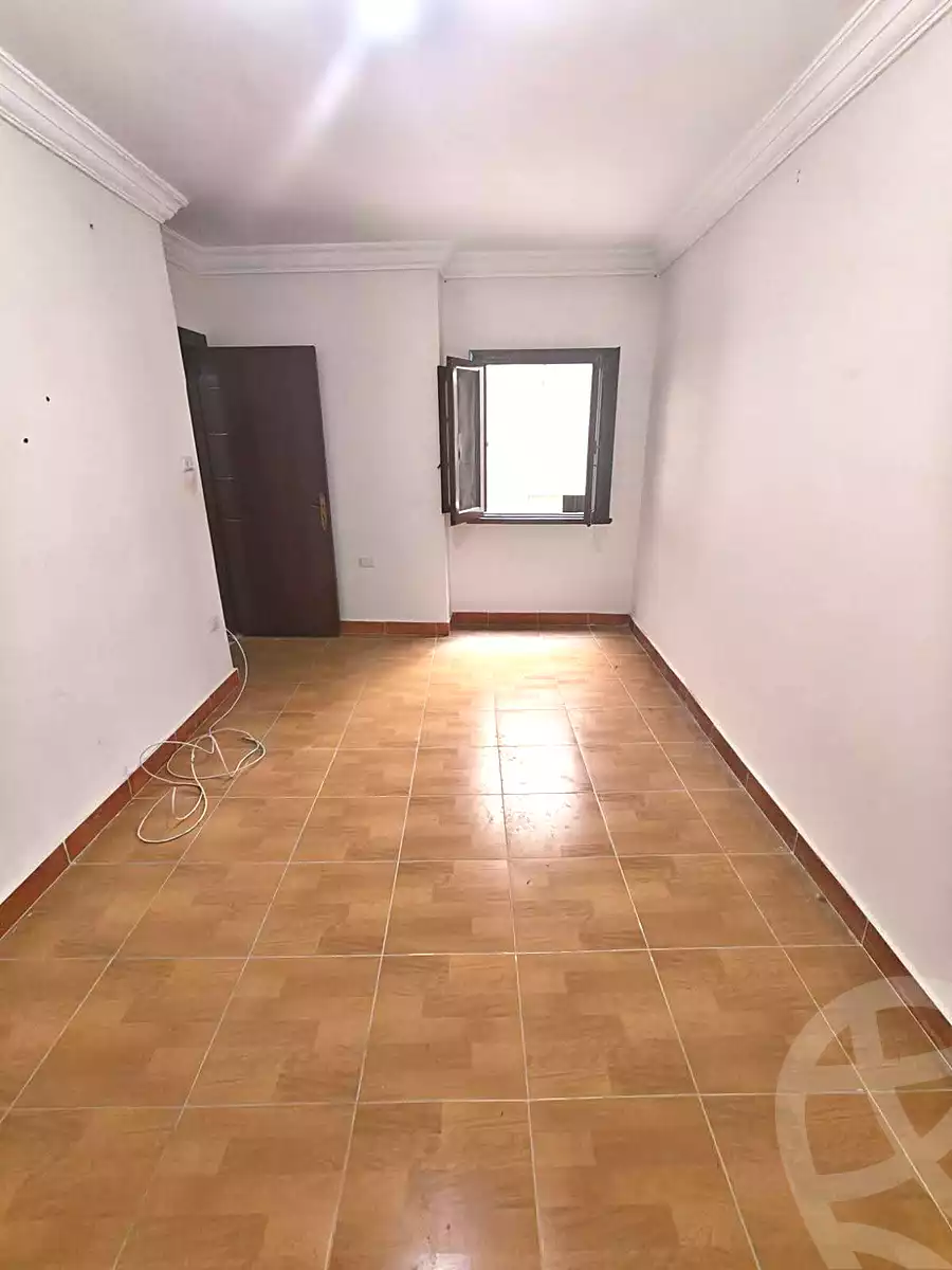 https://aqarmap.com.eg/ar/listing/6941665-for-sale-alexandria-sydy-bshr-sydy-bshr-bhry-shr-khld-bn-lwlyd