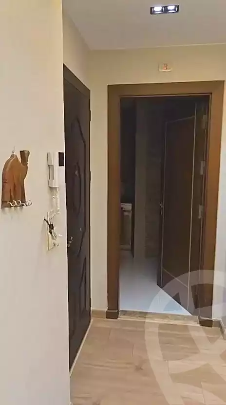 https://aqarmap.com.eg/ar/listing/6941759-for-sale-cairo-el-maadi-compounds-kmbwnd-wn-qtmyh-m-mr-lmrshdy