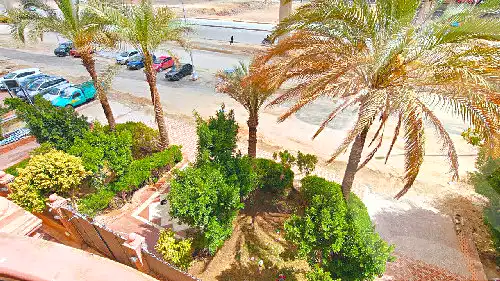 https://aqarmap.com.eg/ar/listing/6942271-for-sale-cairo-6th-of-october-el-ahyaa-neighborhood-10th