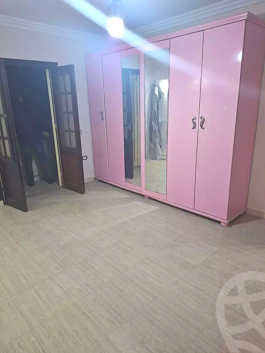 https://aqarmap.com.eg/ar/listing/6942933-for-sale-cairo-helwan-helwan-el-sharkeya-mostafa-safwat-st