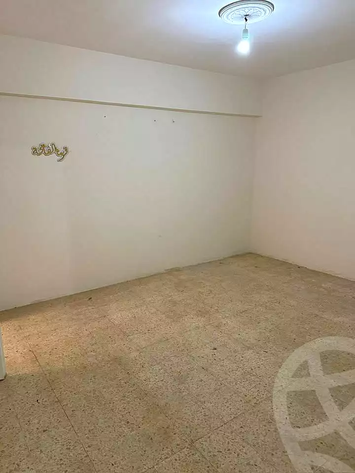 https://aqarmap.com.eg/ar/listing/6942985-for-sale-alexandria-al-agamy-el-hanouvel-radwan-st