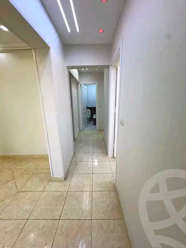https://aqarmap.com.eg/ar/listing/6943061-for-sale-alexandria-el-asafra-shr-45