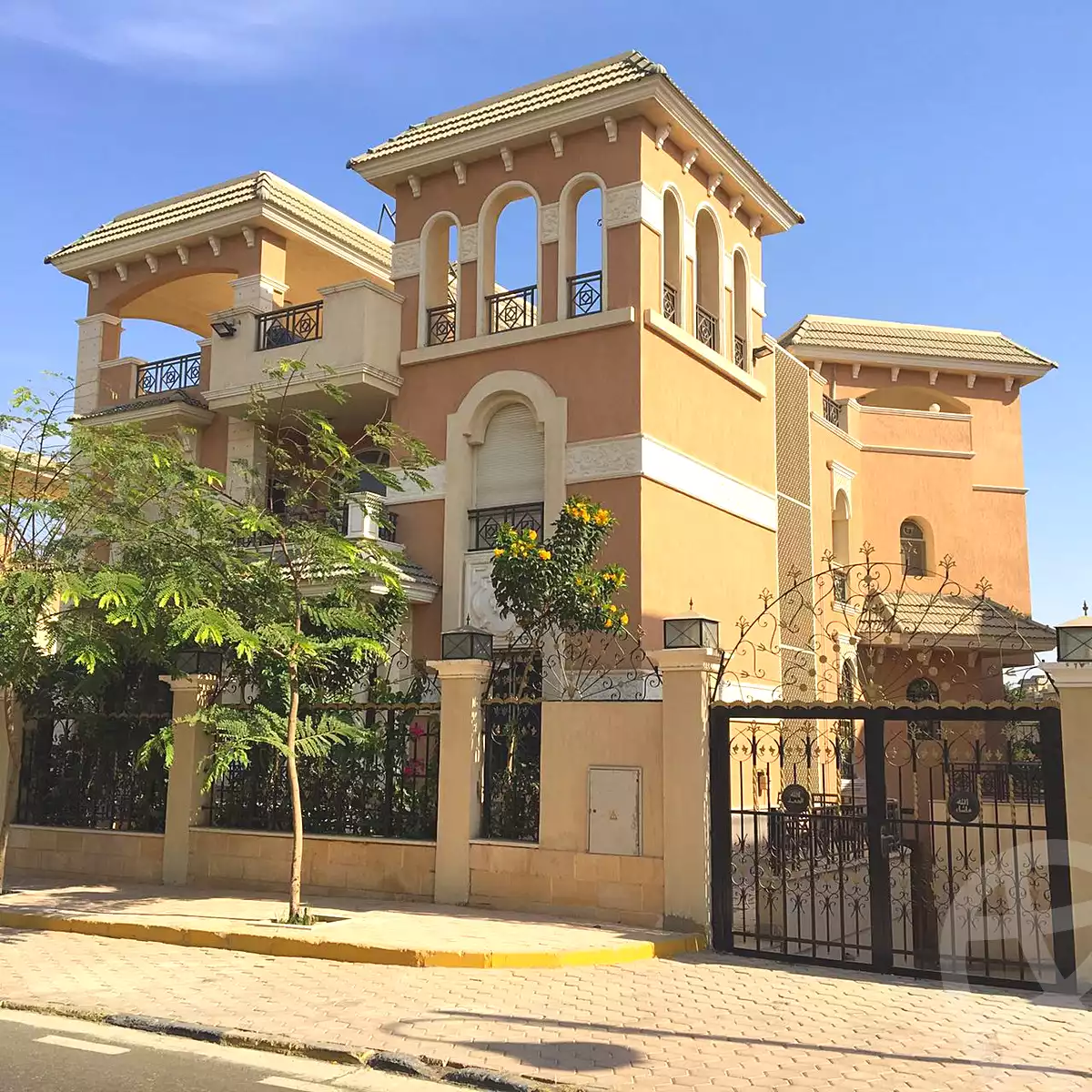 https://aqarmap.com.eg/ar/listing/6561254-for-rent-cairo-new-cairo-compounds-el-deyar-mokhabarat