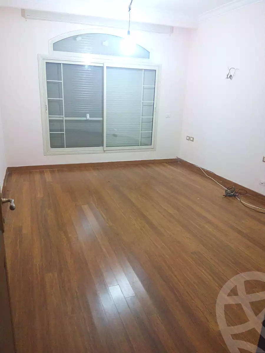 https://aqarmap.com.eg/ar/listing/6561254-for-rent-cairo-new-cairo-compounds-el-deyar-mokhabarat