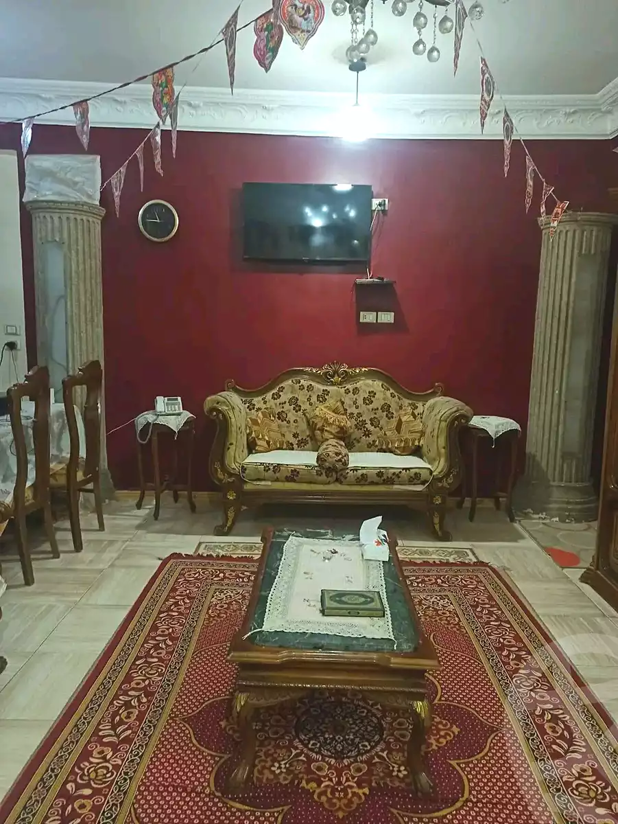 https://aqarmap.com.eg/en/listing/6946104-for-sale-qalyubia-shubra-el-khaima-el-shareaa-el-gadid-st