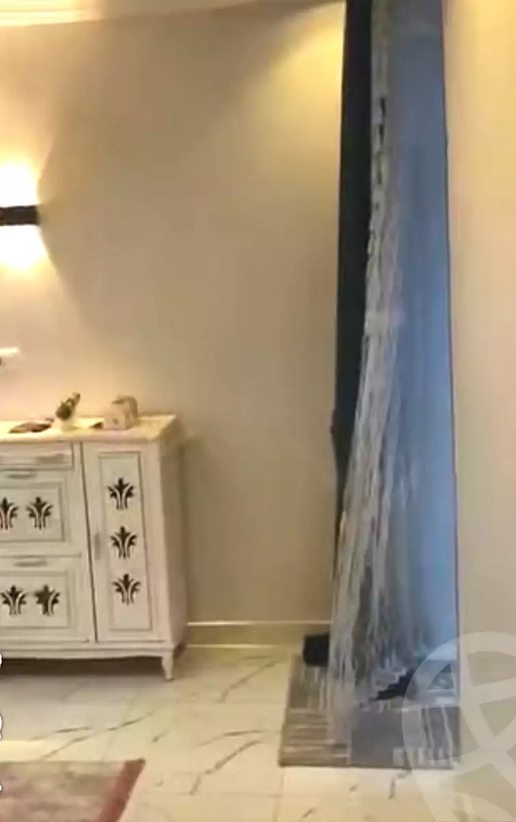 https://aqarmap.com.eg/en/listing/6946245-for-sale-cairo-ain-shams-ahmed-esmat-st