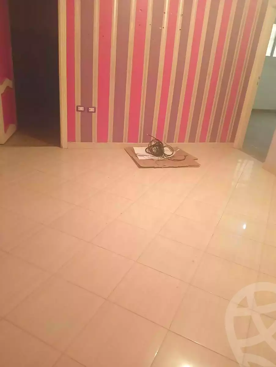 https://aqarmap.com.eg/ar/listing/6946413-for-rent-alexandria-bolekly-wnjdt