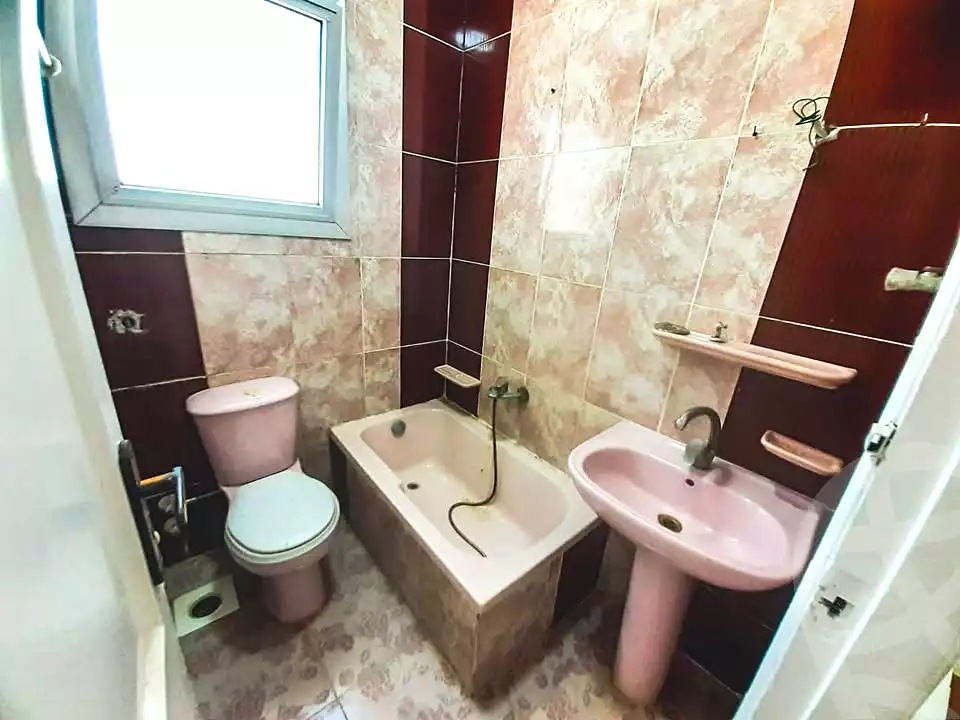 https://aqarmap.com.eg/ar/listing/6946522-for-sale-alexandria-al-agamy-shataa-el-nakheel-no-9-st