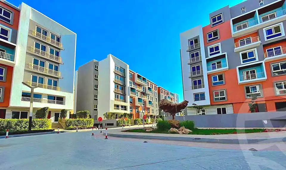 https://aqarmap.com.eg/ar/listing/6946683-for-sale-cairo-new-cairo-compounds-mwrd-fq-llttwyr
