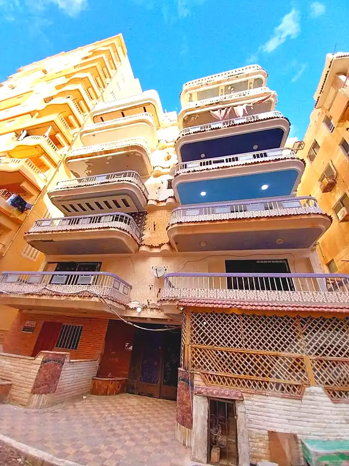 https://aqarmap.com.eg/ar/listing/6946702-for-sale-alexandria-al-agamy-shataa-el-nakheel-street-45