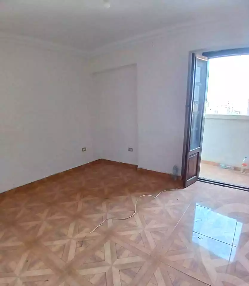 https://aqarmap.com.eg/ar/listing/6947449-for-sale-alexandria-el-asafra-l-sfr-bhry