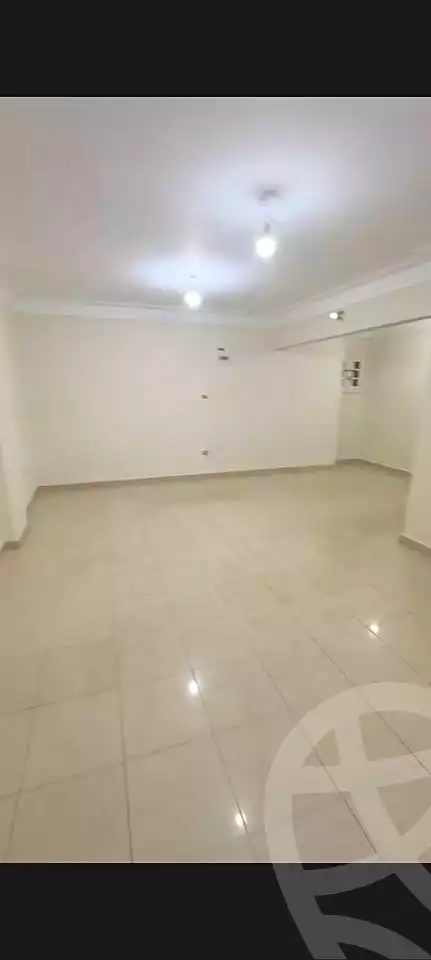 https://aqarmap.com.eg/ar/listing/6947483-for-sale-alexandria-glim-shr-bw-qyr-tryq-lhry