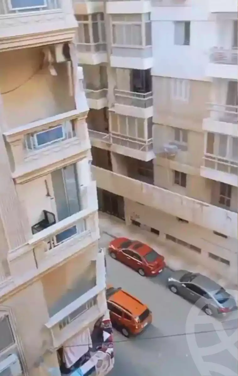 https://aqarmap.com.eg/ar/listing/6947505-for-sale-alexandria-el-asafra-shr-45