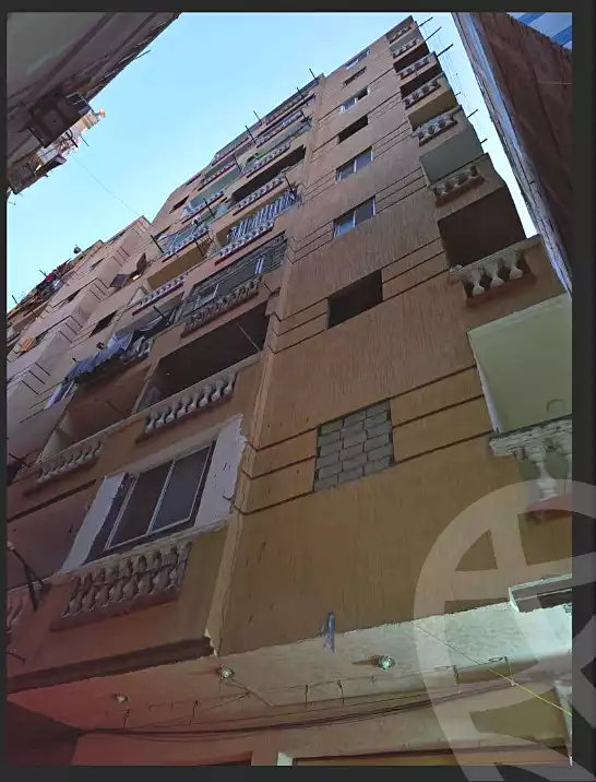 https://aqarmap.com.eg/en/listing/6947692-for-sale-alexandria-al-agamy-el-hanouvel-yathreb-st